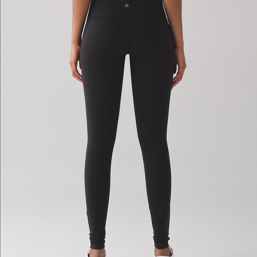 Lululemon Wunder Unders - Picture 3 of 5